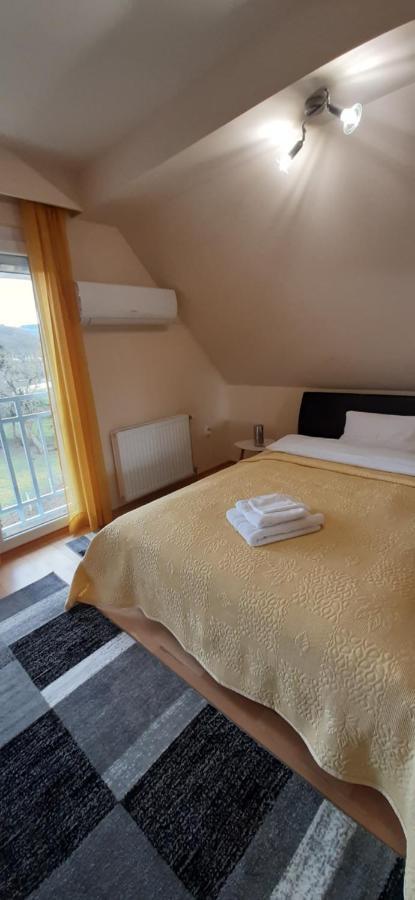 Napko Apartman Sopron Esterno foto