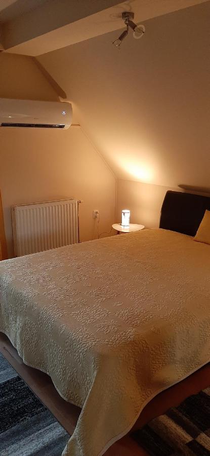 Napko Apartman Sopron Esterno foto
