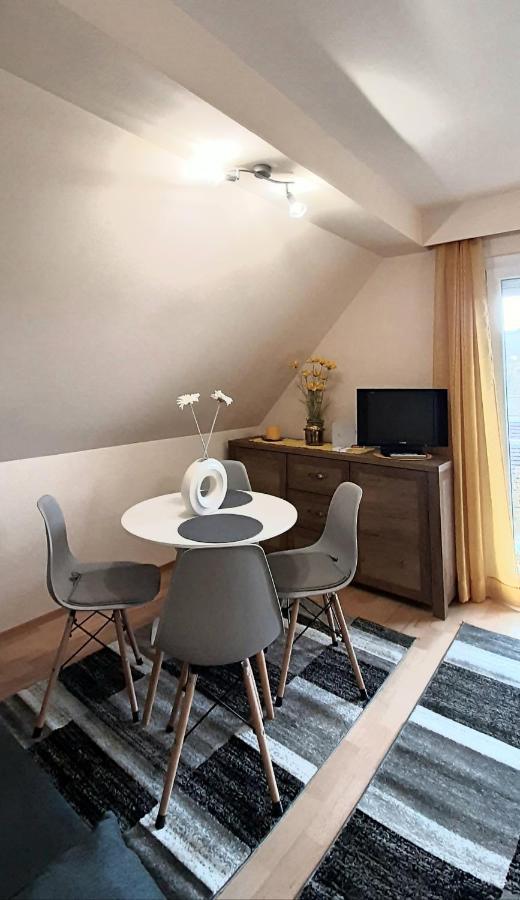 Napko Apartman Sopron Esterno foto