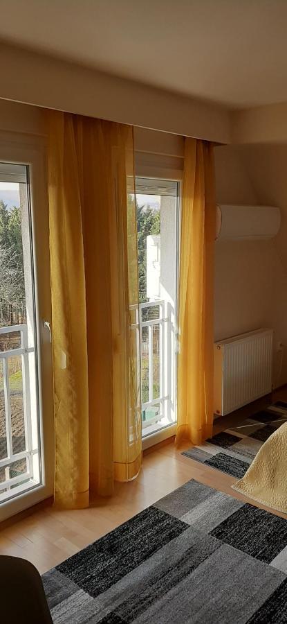 Napko Apartman Sopron Esterno foto